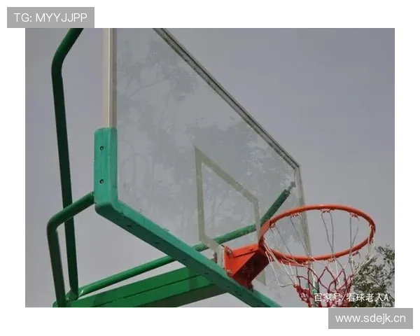 球卡篮筐规则解析：比赛中的具体判定标准